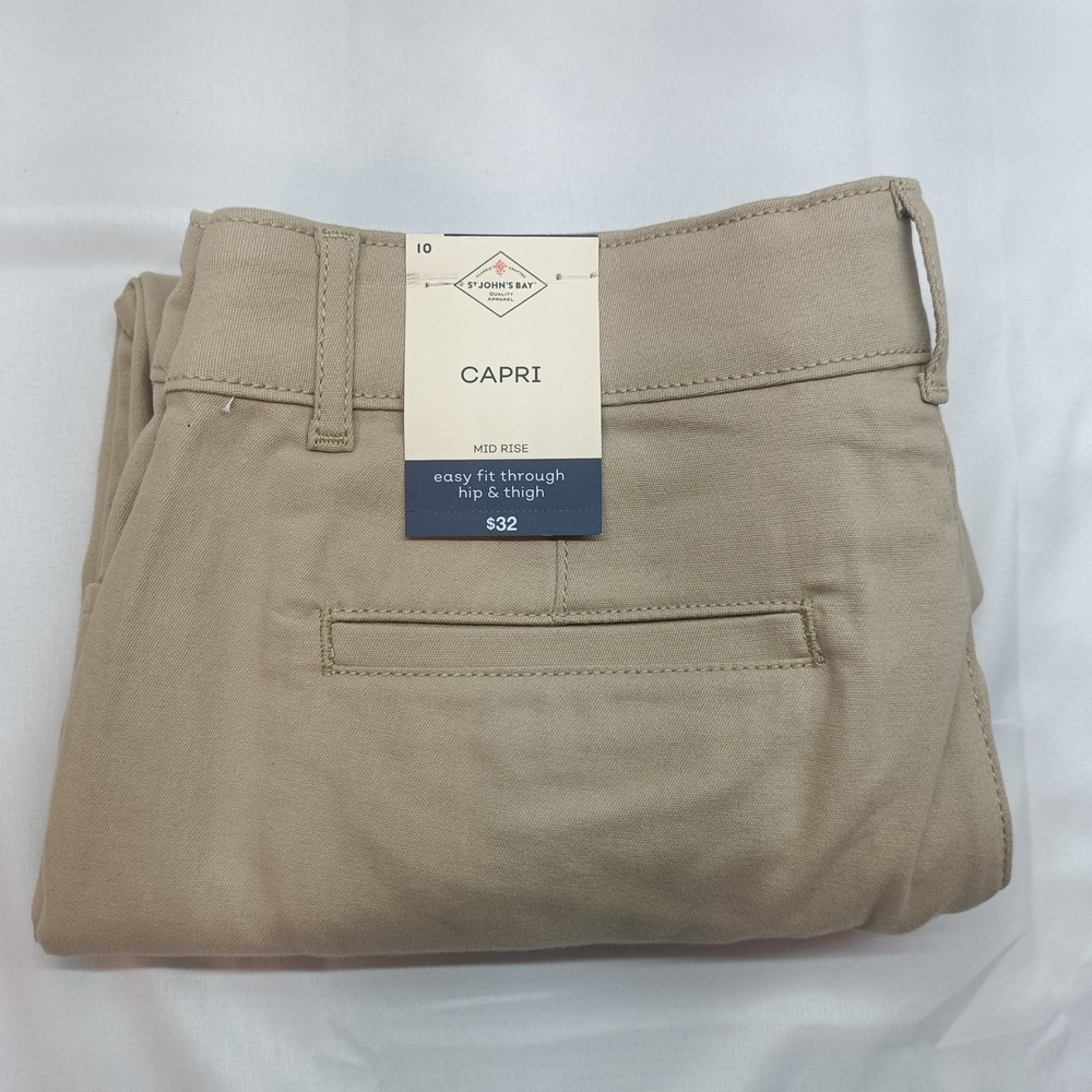 St Johns Bay Secretly Slender Capri Pants Womens 10 Biscotti Tan Mid Rise NWT